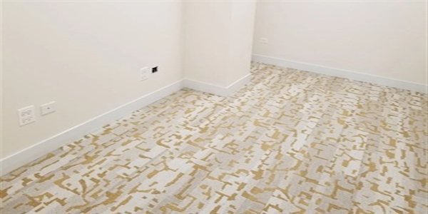 Cut and loop carpet texture installed in a room